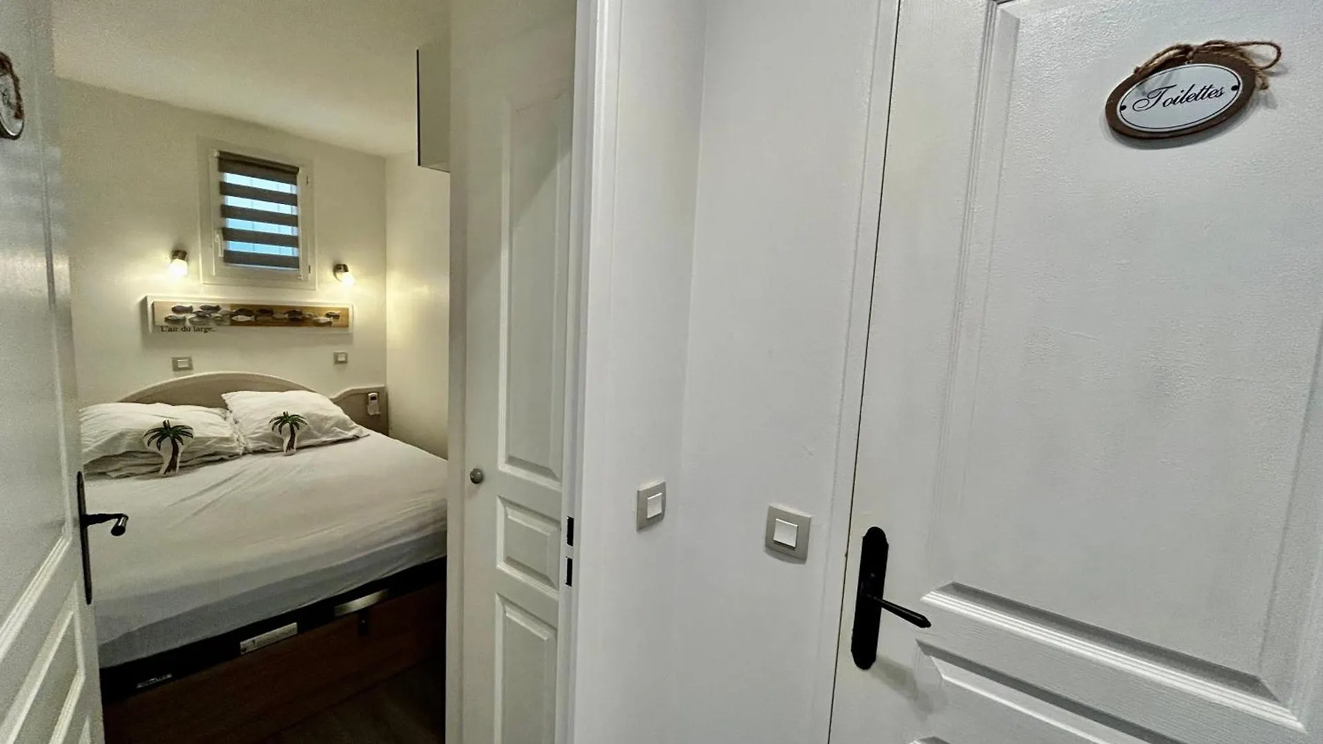 Les Restanques Vue Mer Roses 1070 Rez De Jardin Grimaud Apartman